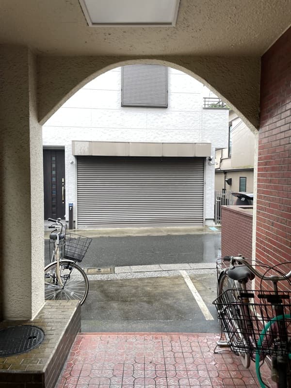 Room image 9