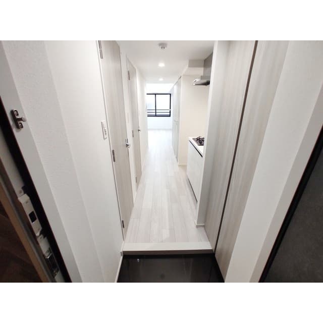 Room image 10