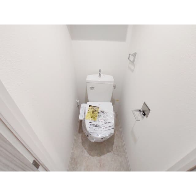 Room image 9