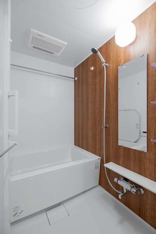 Room image 11
