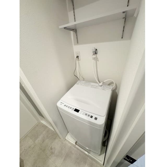 Room image 11