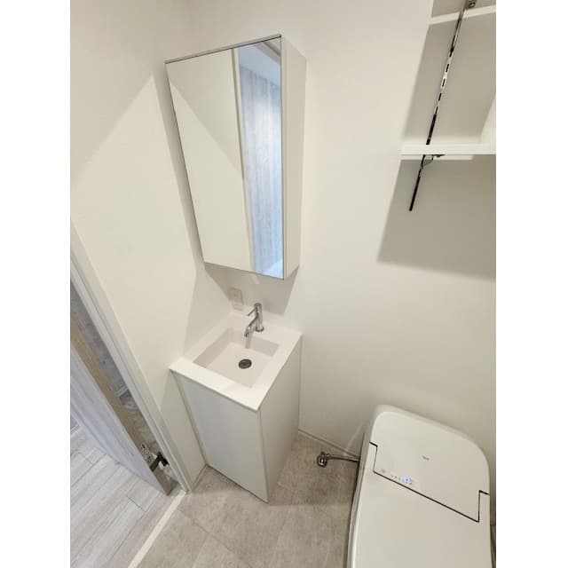 Room image 9
