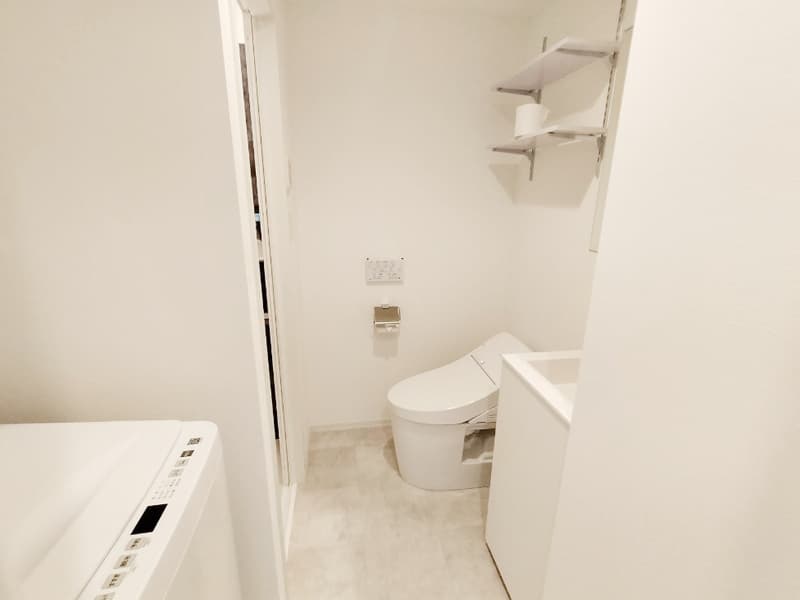 Room image 11