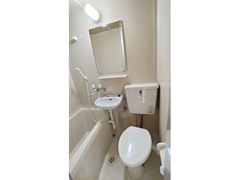 Room image 11