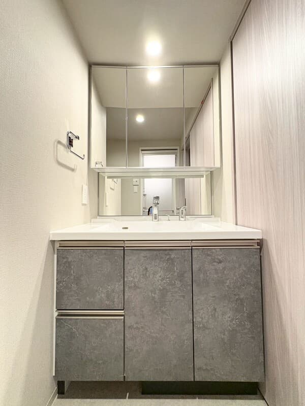 Room image 15