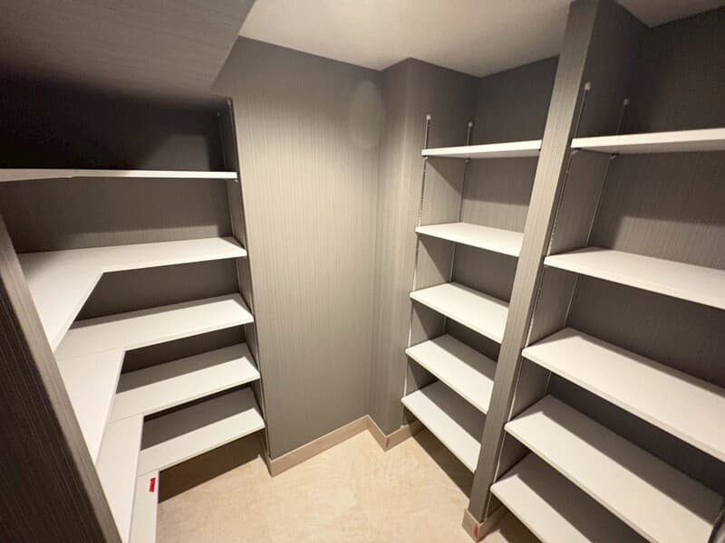 Room image 13