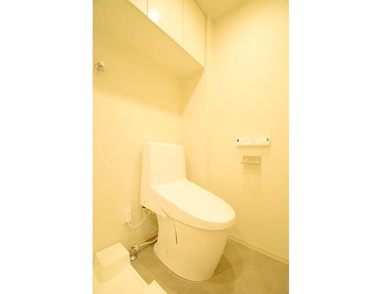 Room image 8