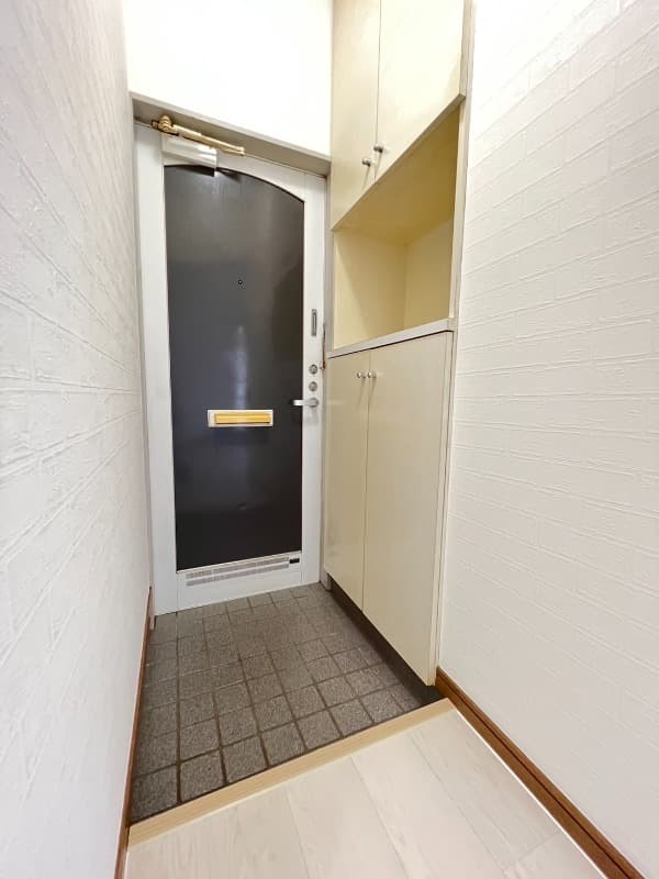 Room image 16