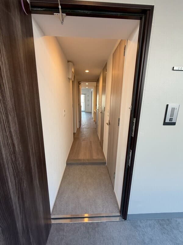 Room image 13