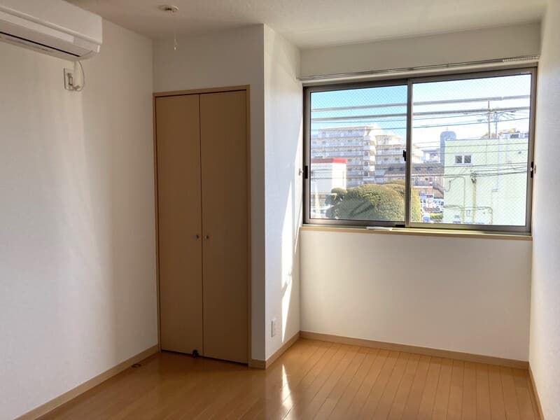 Room image 15