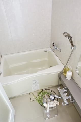 Room image 8