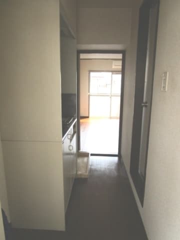 Room image 10