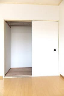 Room image 14