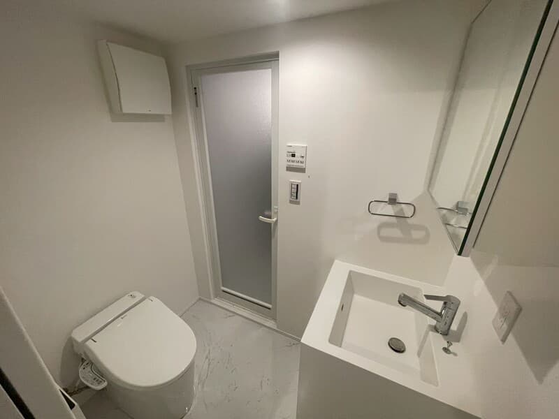 Room image 12