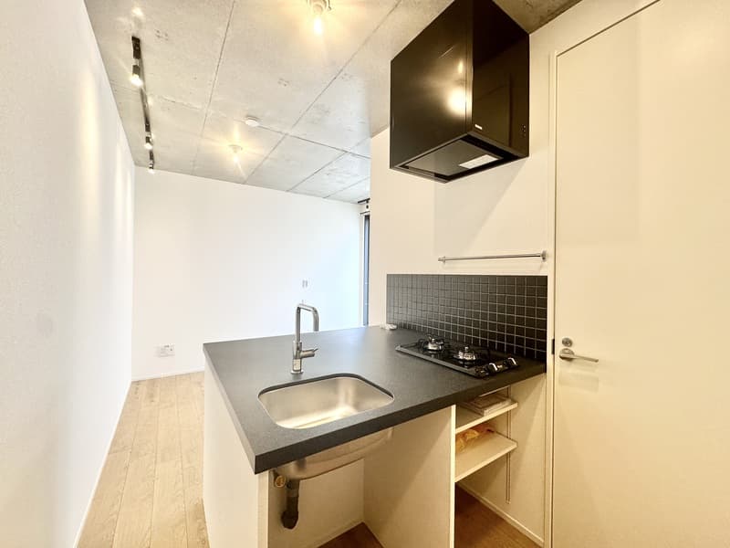 Room image 8