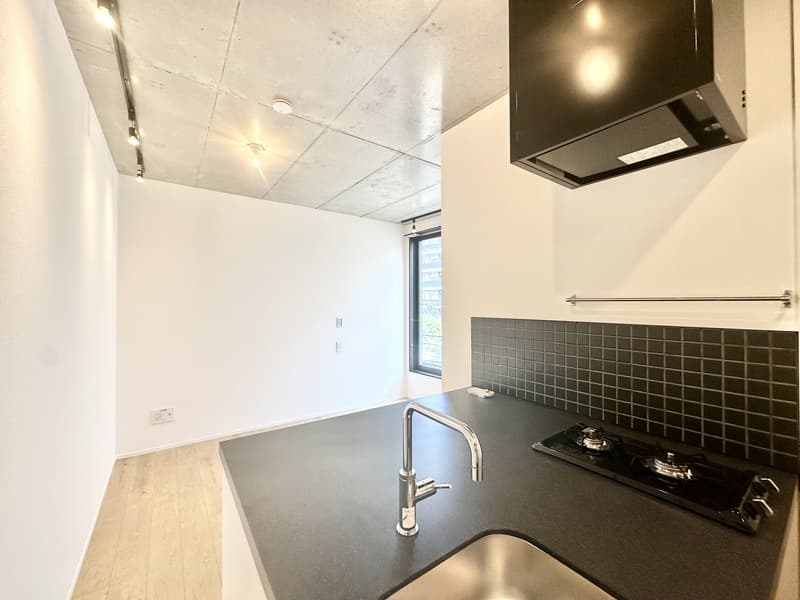 Room image 9