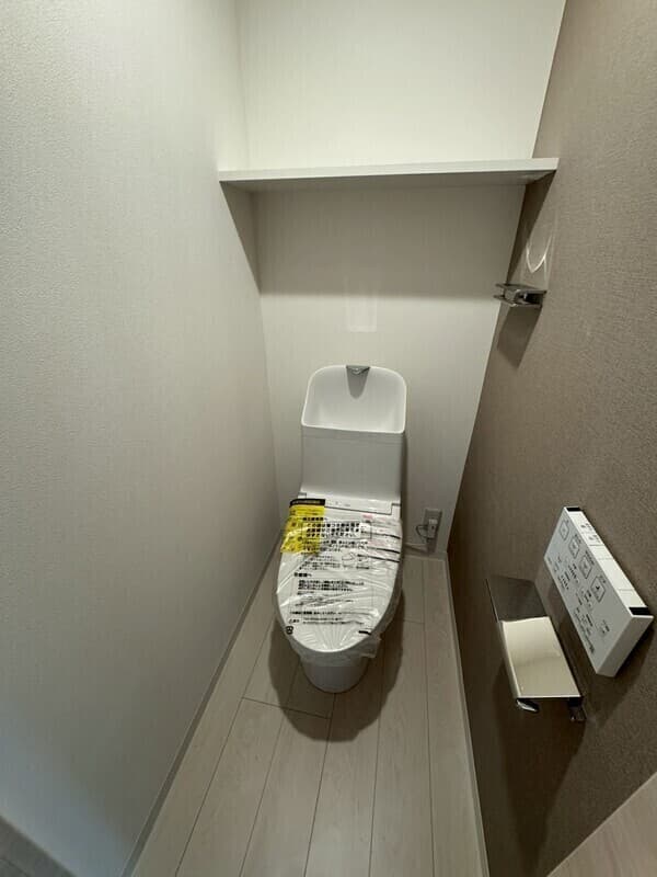 Room image 9