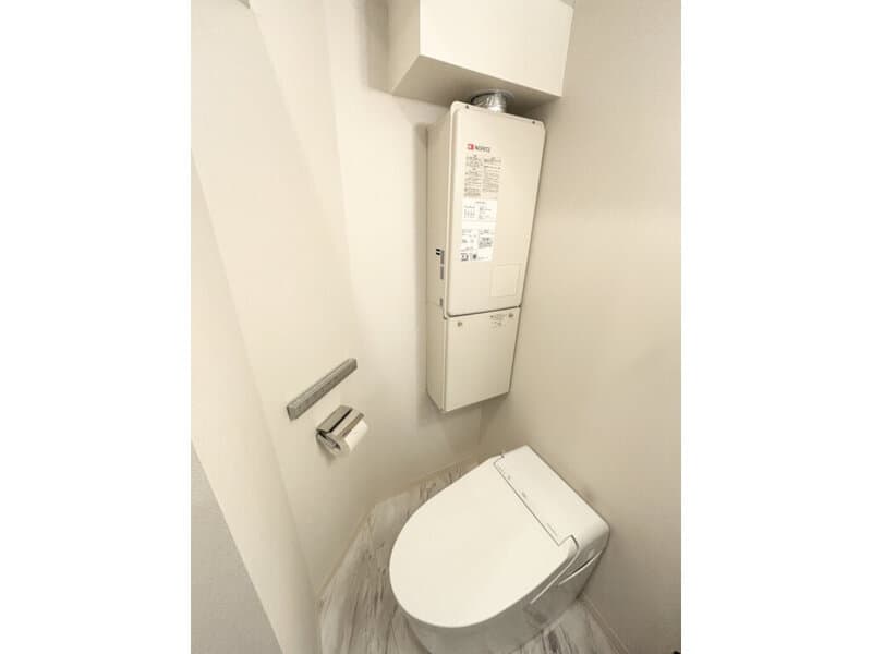 Room image 13