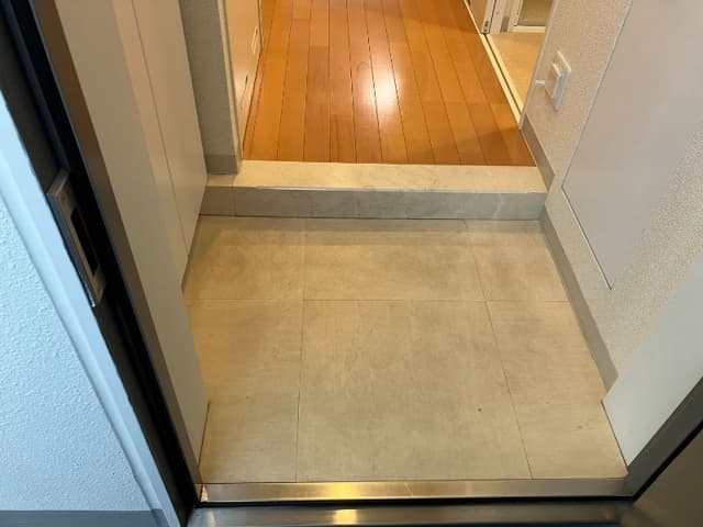 Room image 13