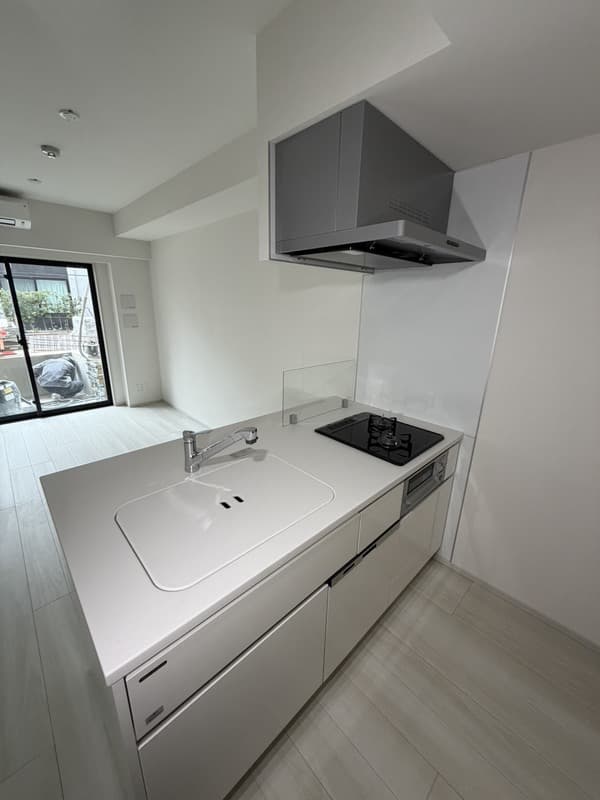 Room image 10