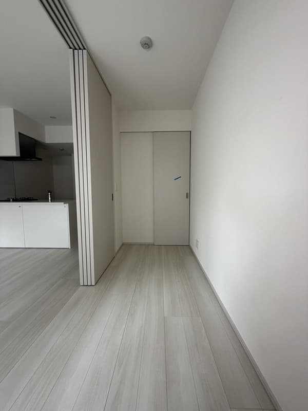 Room image 13