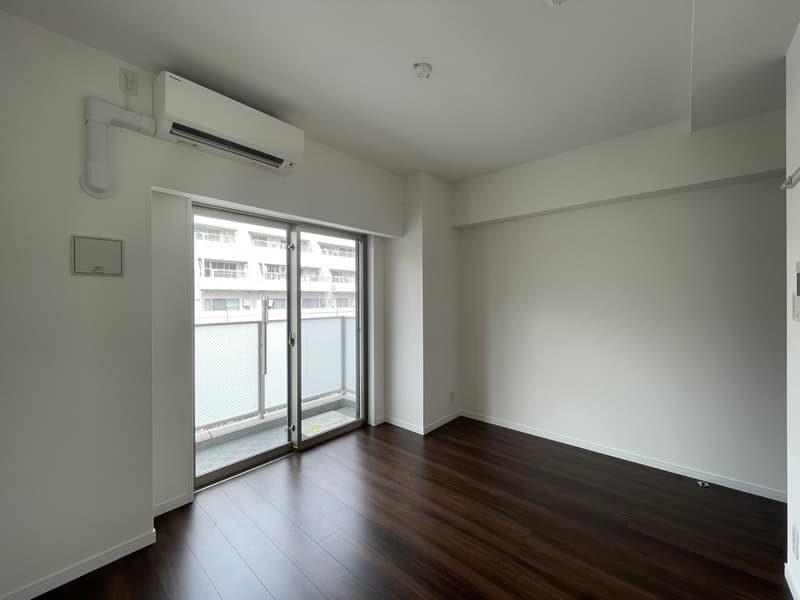 Room image 9