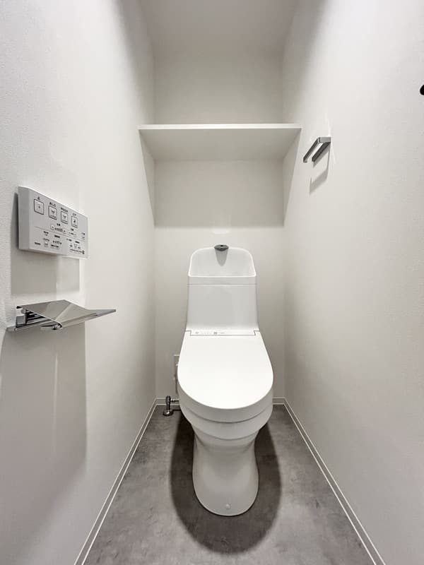 Room image 15