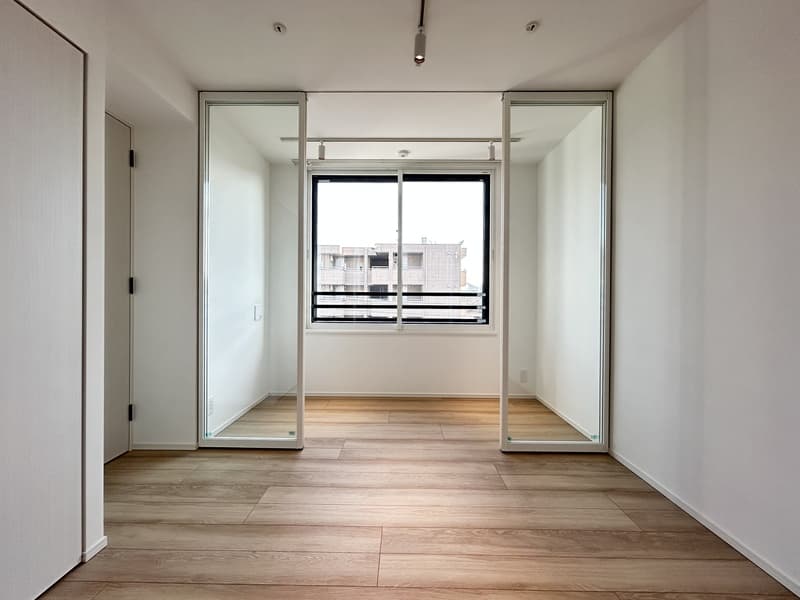 Room image 9