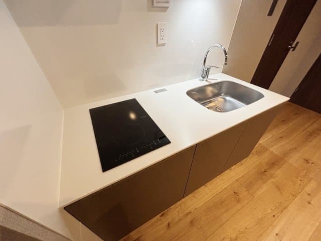 Room image 8
