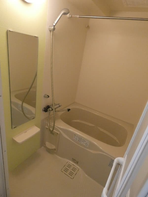 Room image 8