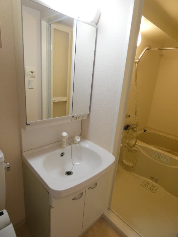 Room image 9