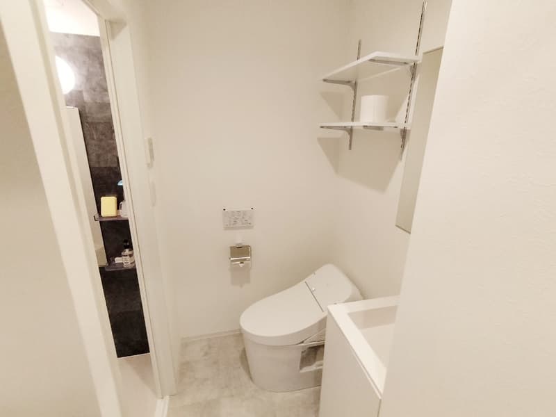 Room image 10