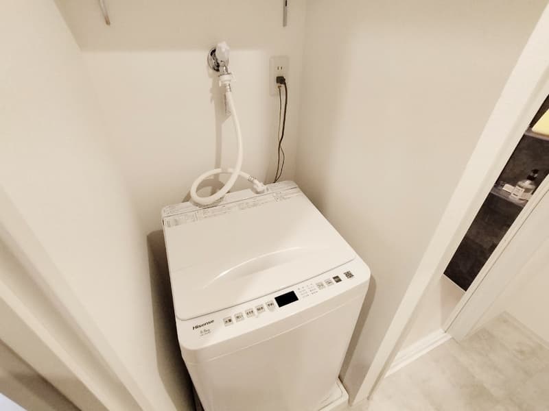 Room image 12