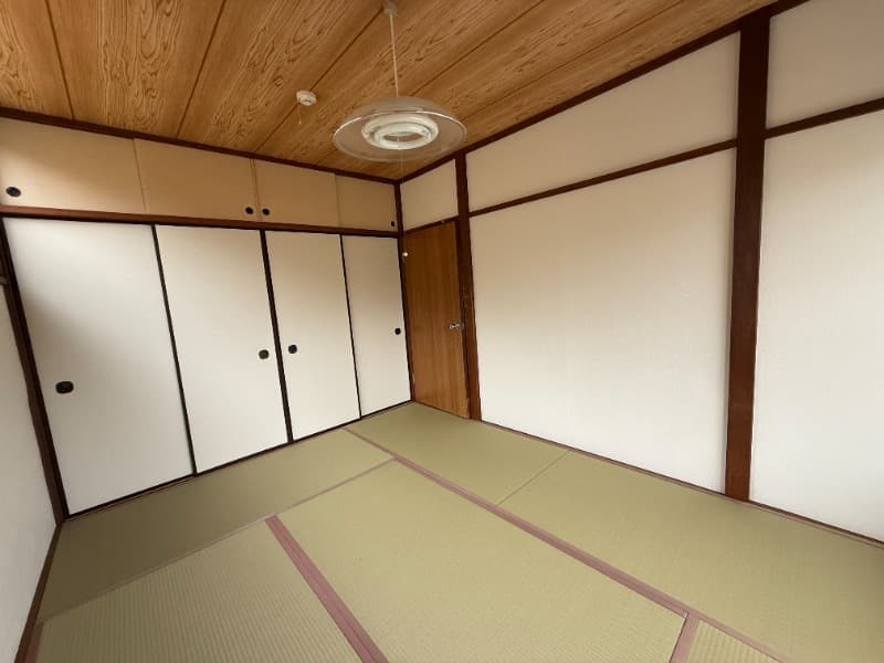 Room image 15
