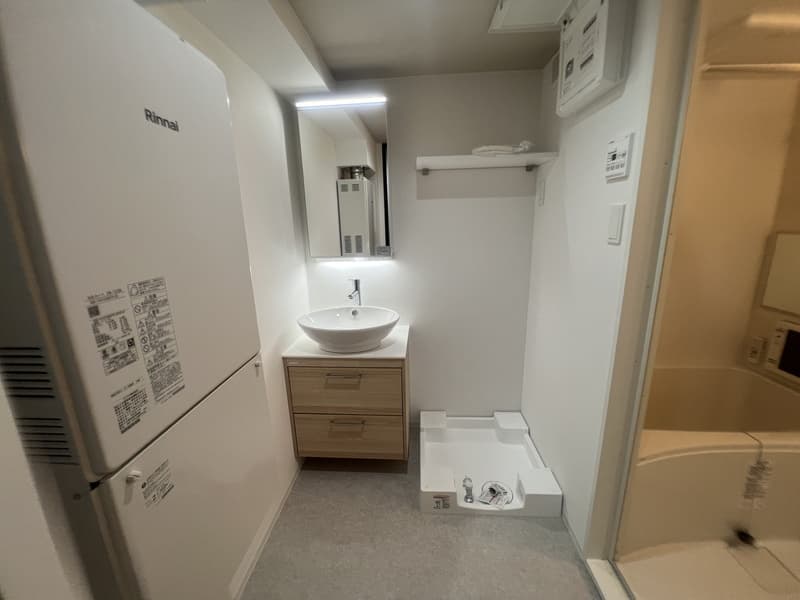 Room image 9