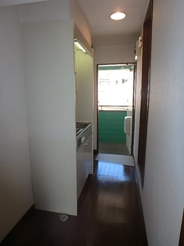 Room image 14