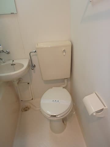 Room image 8
