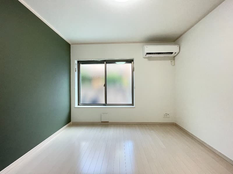 Room image 11