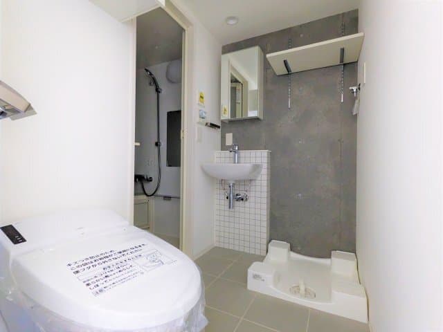 Room image 8
