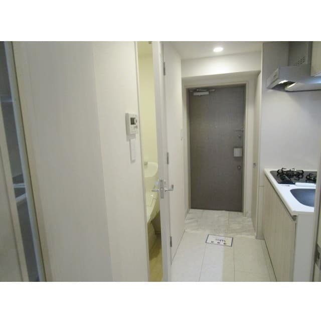 Room image 8