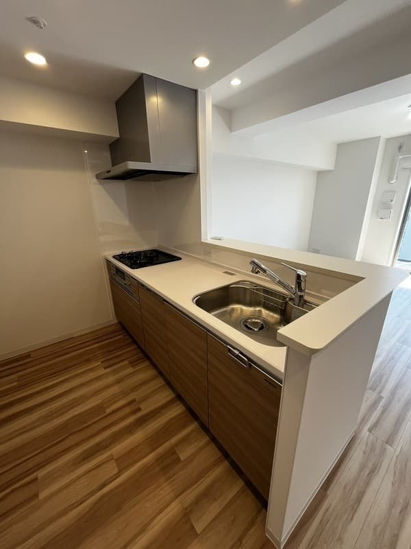 Room image 10