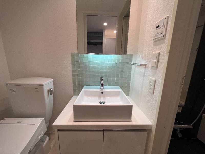 Room image 8