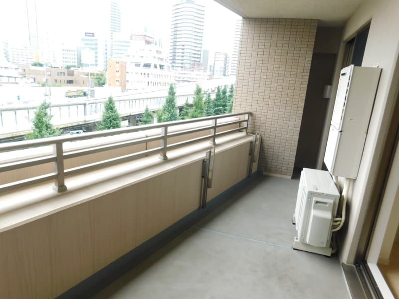 Room image 12