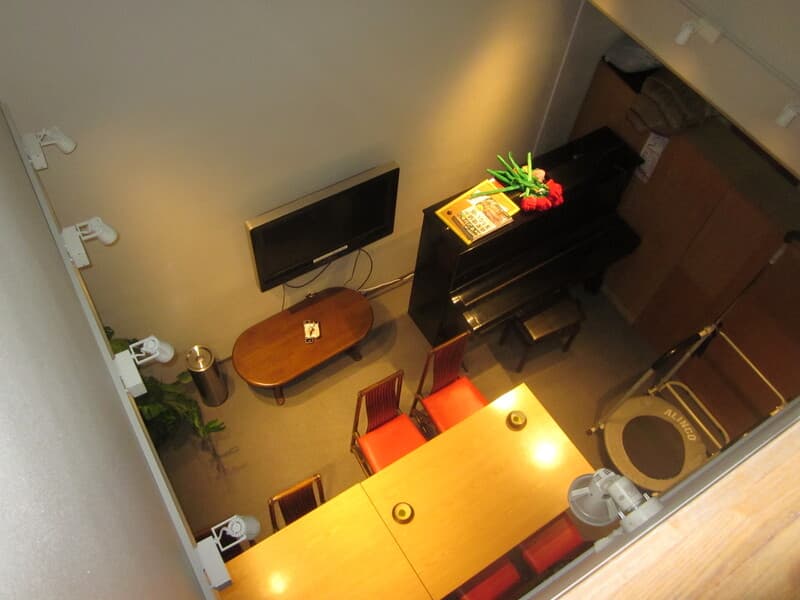 Room image 12