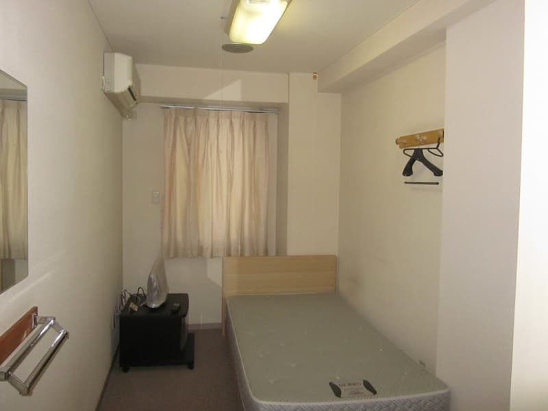 Room image 9