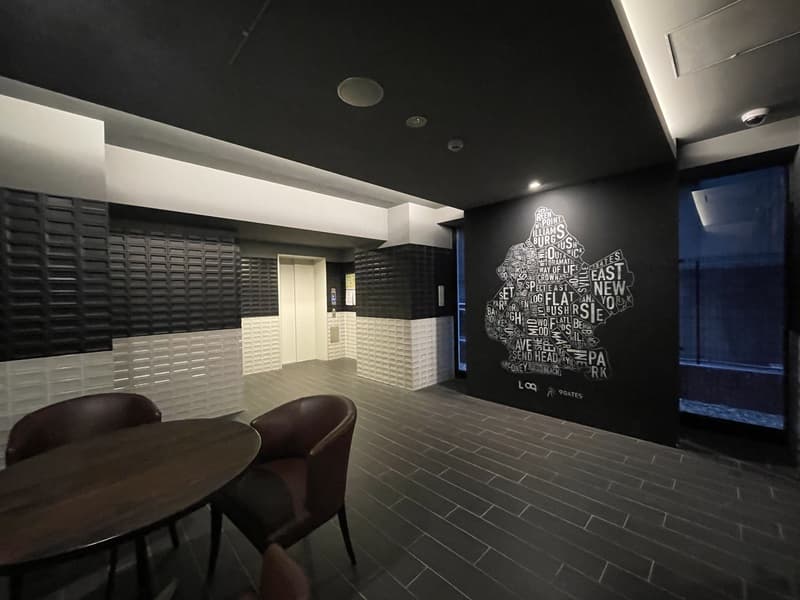 Room image 11