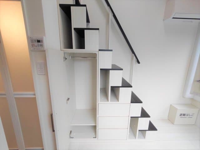 Room image 10
