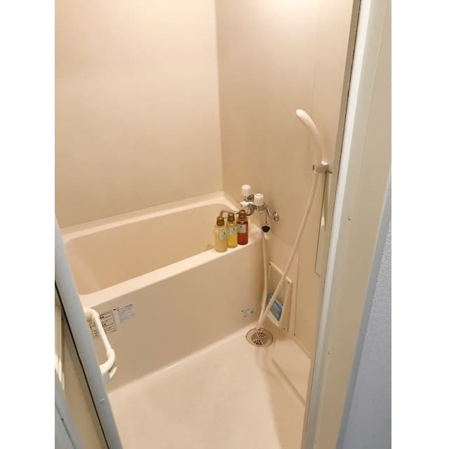 Room image 9
