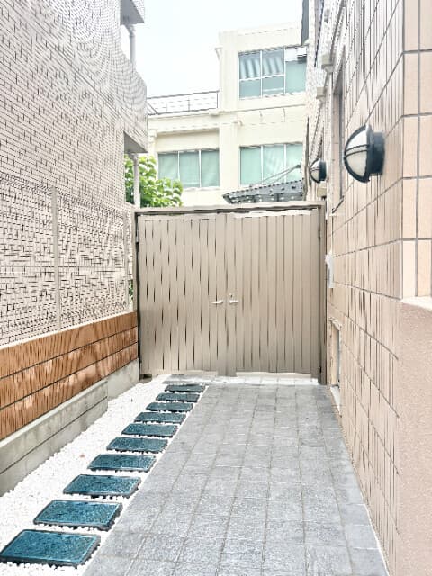 Room image 13