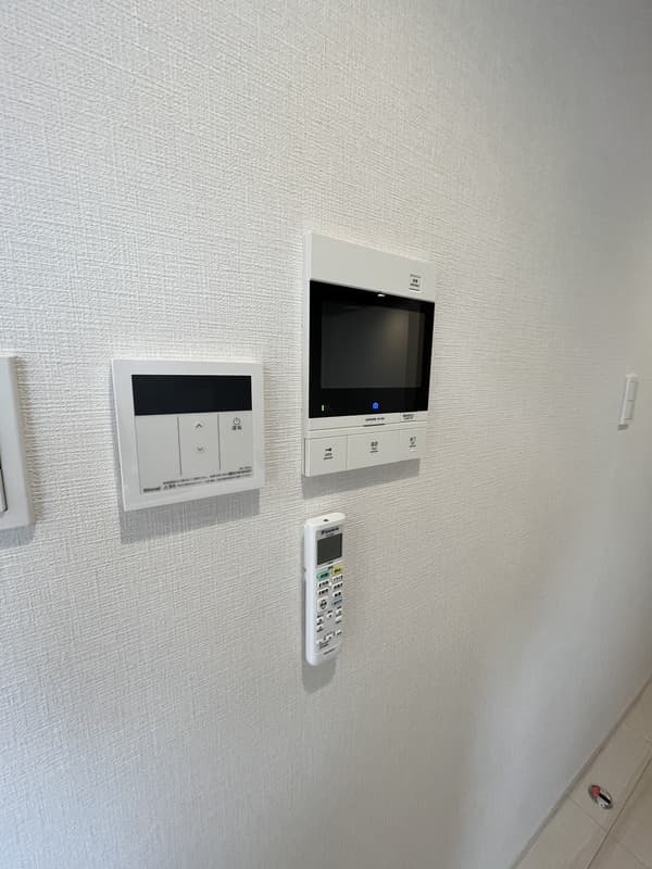 Room image 9